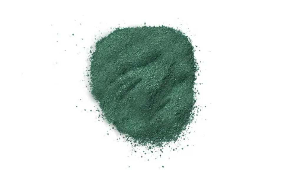 9 Reasons To Add Spirulina To Your Diet